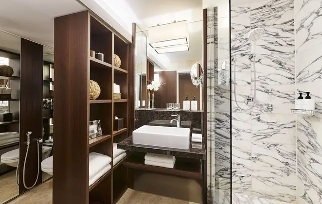 Premium Oda, 1 En Büyük (King) Boy Yatak, Göl Manzaralı