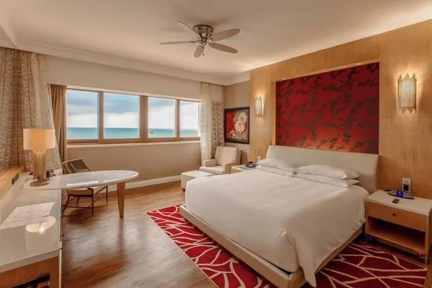 Classic Oda, 1 En Büyük (King) Boy Yatak, Sigara İçilebilir, Okyanus Manzaralı (High Floor)