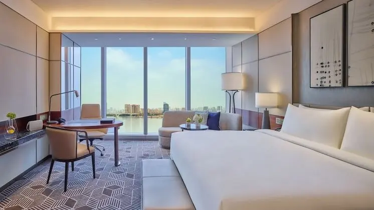 Classic Oda, 1 En Büyük (King) Boy Yatak, Nehir Manzaralı (Pearl River View)