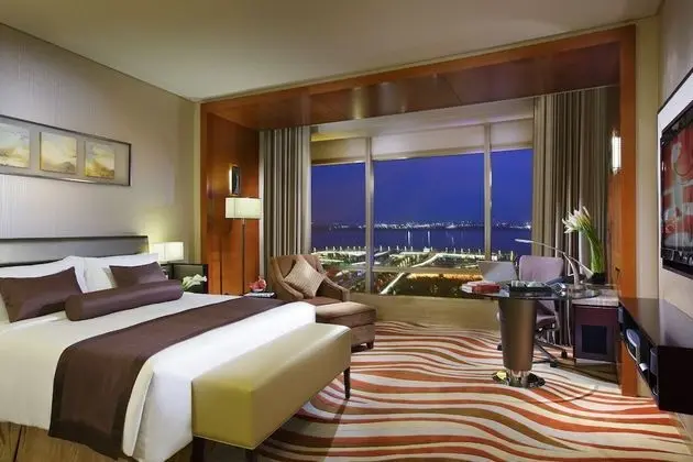 Premium Oda, 1 En Büyük (King) Boy Yatak, Nehir Manzaralı (Upgraded, Lounge Access)
