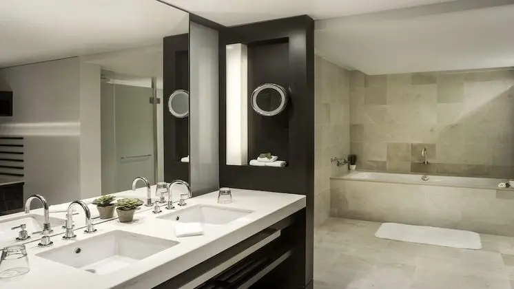 Premium Oda, 1 En Büyük (King) Boy Yatak (Lagoon Ocean View)