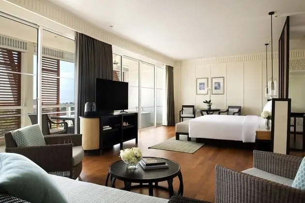 1 King Club Hua Hin Suite