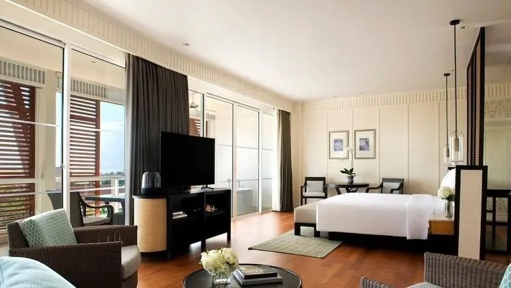 1 King Club Hua Hin Suite