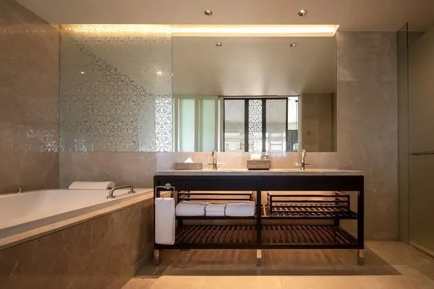 1 King Club Hua Hin Suite