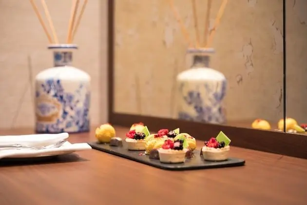 Junior Oda, 1 En Büyük (King) Boy Yatak ve Çekyat, Park Manzaralı