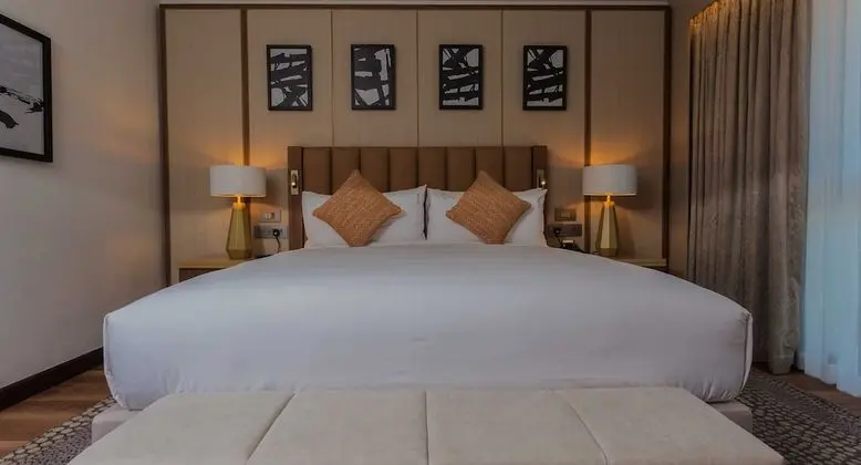 Premium Oda, 1 En Büyük (King) Boy Yatak