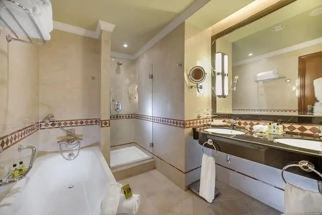 Premium Oda, 1 En Büyük (King) Boy Yatak (Club Extra Bed Option)