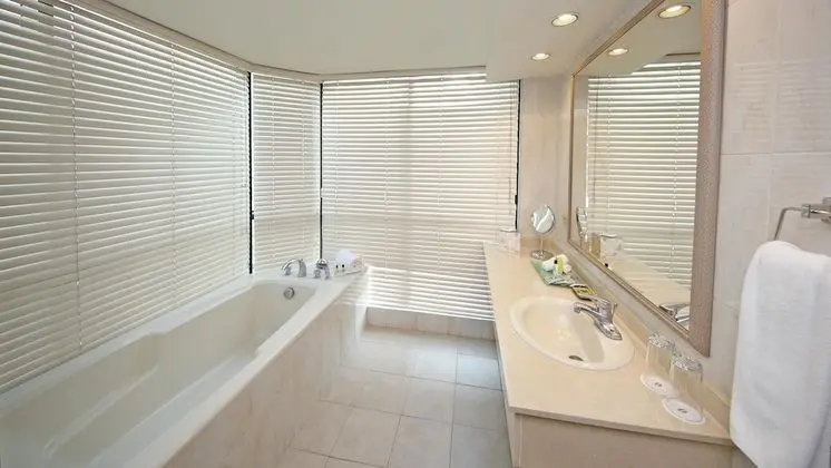 Süit, 1 Yatak Odası (Dining Club Lounge Access High Floor)