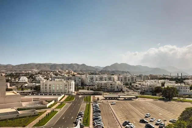 Oda, 1 En Büyük (King) Boy Yatak, Business Dinlenme Salonu Kullanımı, Şehir Manzaralı (Balcony)