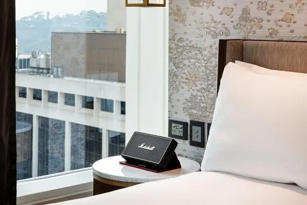 Classic Oda, 1 En Büyük (King) Boy Yatak, Business Dinlenme Salonu Kullanımı (Lounge Access)