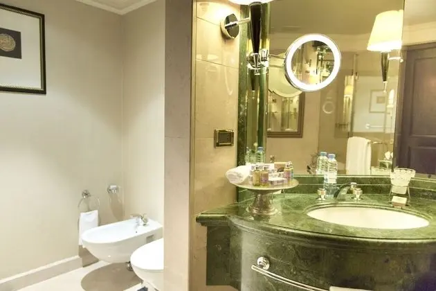 Premium Oda, 1 En Büyük (King) Boy Yatak, Balkon, Havuz Manzaralı