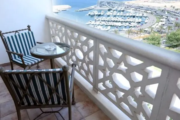 Premium Oda, 1 En Büyük (King) Boy Yatak, Sigara İçilebilir (Balcony, Pool View)