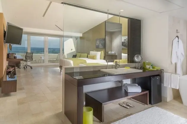 Club Room, 1 King Bed, Terrace, Ocean View
