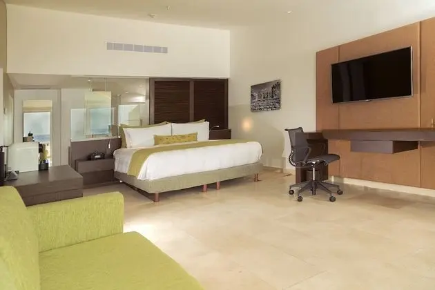 Club Room, 1 King Bed, Terrace, Ocean View