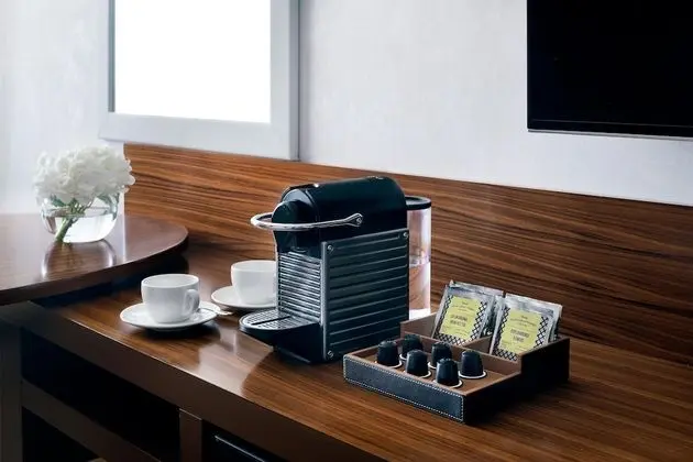 Classic Oda, 1 En Büyük (King) Boy Yatak, Business Dinlenme Salonu Kullanımı (High Floor)