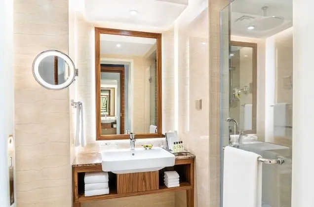 Classic Oda, 1 En Büyük (King) Boy Yatak, Business Dinlenme Salonu Kullanımı (High Floor)