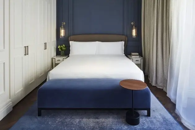 Classic Oda, 1 En Büyük (King) Boy Yatak, Engellilere Uygun (Mobil, Roll In Shower)