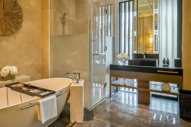Oda, 4 Yatak Odası, Business Dinlenme Salonu Kullanımı, Okyanusa Sıfır