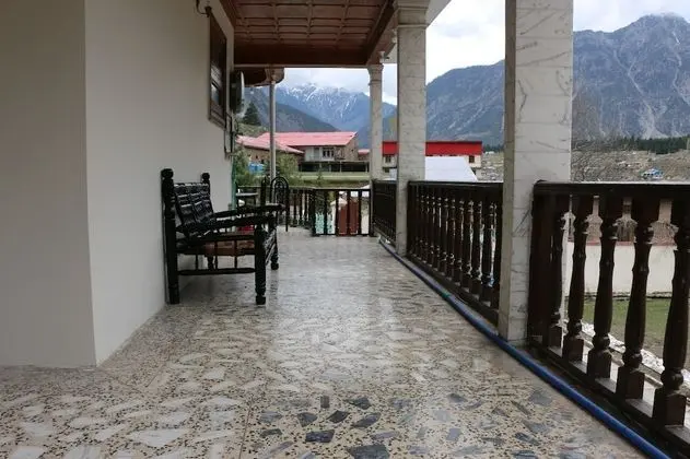 Standard Üç Kişilik Oda