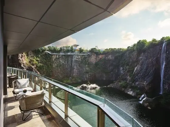 Deluxe Oda, 1 En Büyük (King) Boy Yatak, Balkon (Sapphire)