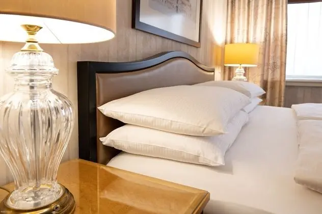 Classic Oda, 1 En Büyük (King) Boy Yatak (Club Lounge Access High Floor)