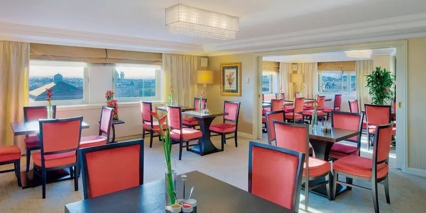 Classic Oda, 1 En Büyük (King) Boy Yatak (Club Lounge Access High Floor)