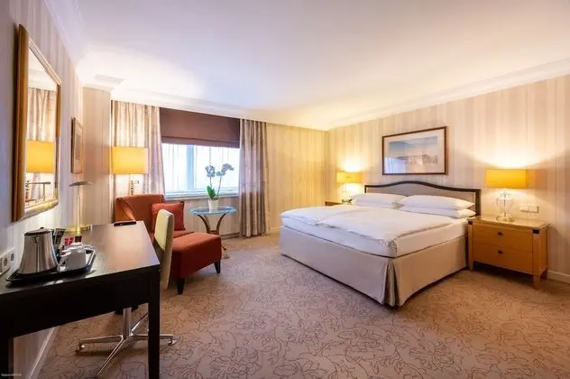 Premium Oda, 1 En Büyük (King) Boy Yatak (Daybed)