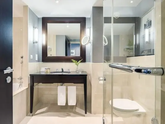 Junior Süit, 1 En Büyük (King) Boy Yatak (Low Floor)