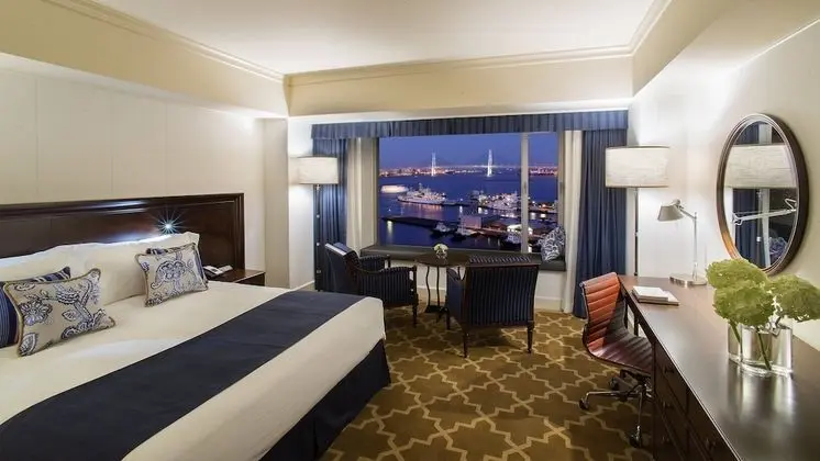 Premium Oda, 1 En Büyük (King) Boy Yatak, Business Dinlenme Salonu Kullanımı (High Floor)