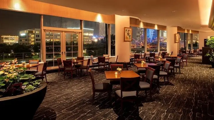 Premium Oda, 2 Tek Kişilik Yatak, Business Dinlenme Salonu Kullanımı, Liman Manzaralı (High Floor)