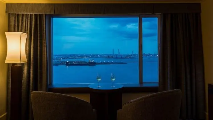 Premium Oda, 2 Tek Kişilik Yatak, Business Dinlenme Salonu Kullanımı, Liman Manzaralı (High Floor)