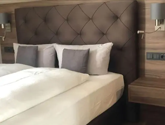 Business Tek Büyük Yataklı Oda