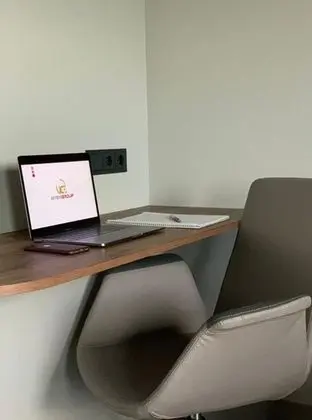 Business Tek Büyük Yataklı Oda