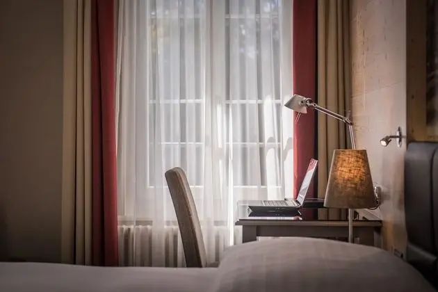 Tek Büyük Yataklı Oda, Balkon (Medium)