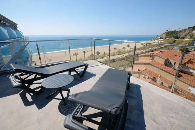 Habitación doble superior vista mar con bañera de hidromasaje