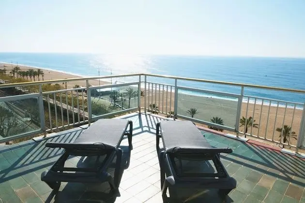 Habitación doble superior vista mar con bañera de hidromasaje