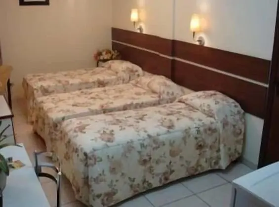 Standard Üç Kişilik Oda