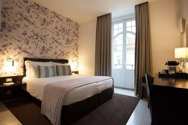 Superior Tek Büyük veya İki Ayrı Yataklı Oda (Square View)