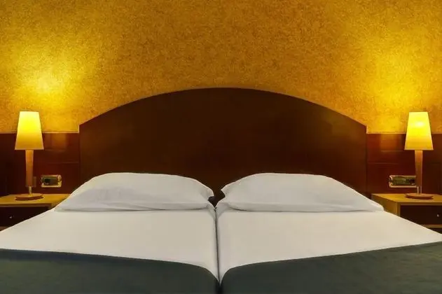İki Ayrı Yataklı Oda