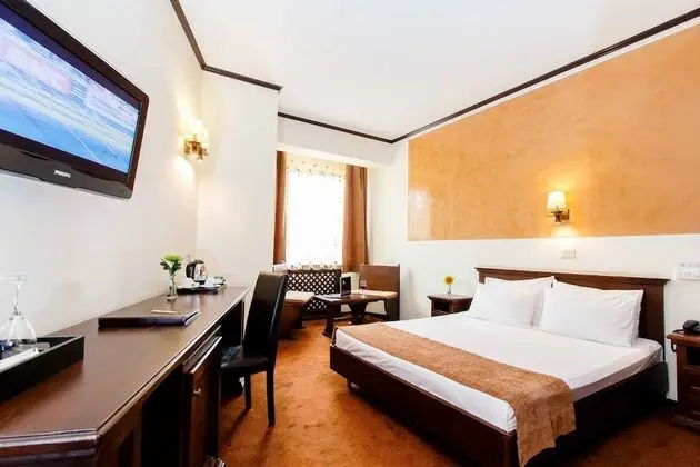 Standard Tek Büyük Yataklı Oda