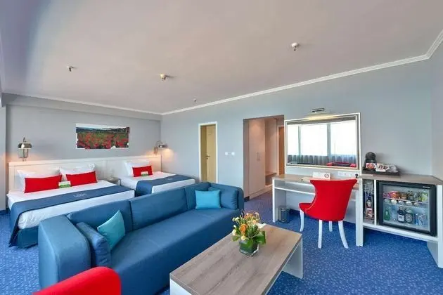 Deluxe Double or Twin Room with Sea View - Free Parking | Wellness package
