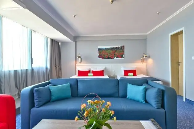 Deluxe Double or Twin Room with Sea View - Free Parking | Wellness package