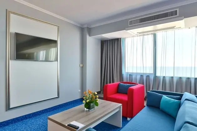 Deluxe Double or Twin Room with Sea View - Free Parking | Wellness package