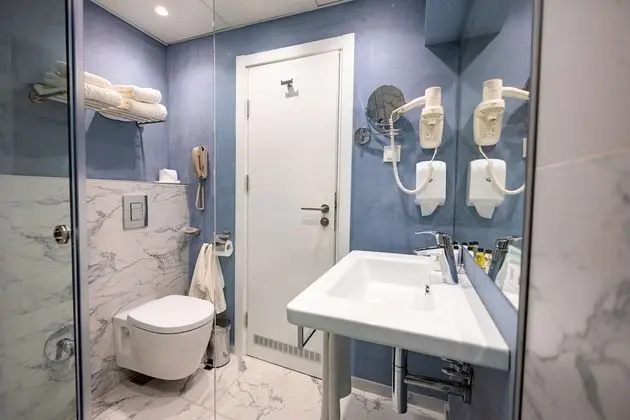 Deluxe Double or Twin Room with Sea View - Free Parking | Wellness package