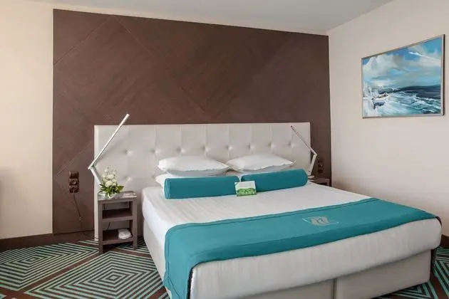 Superior Room with Sea View and Balcony - Free Parking | Wellness package