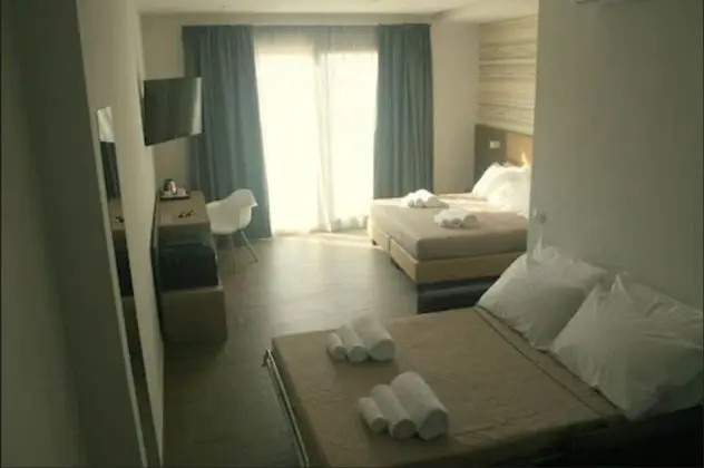 Deluxe Tek Büyük veya İki Ayrı Yataklı Oda