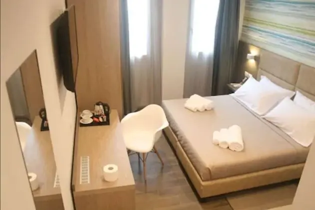 Tek Büyük veya İki Ayrı Yataklı Oda