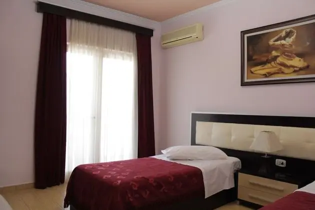 Economy Üç Kişilik Oda