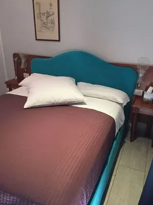 Classic Tek Büyük Yataklı Oda