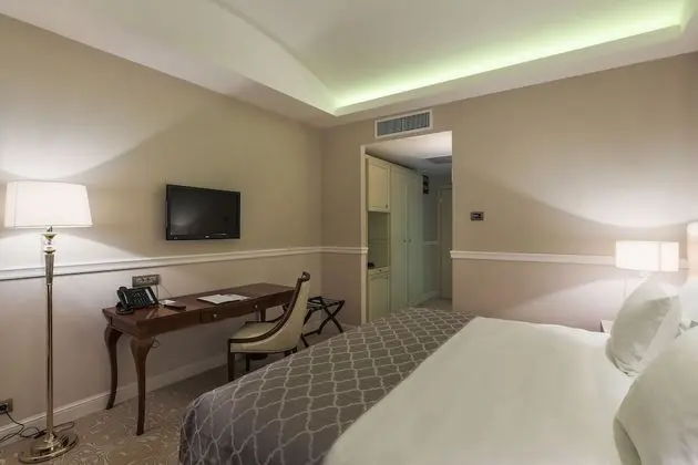 Deluxe Tek Büyük Yataklı Oda, Şehir Manzaralı